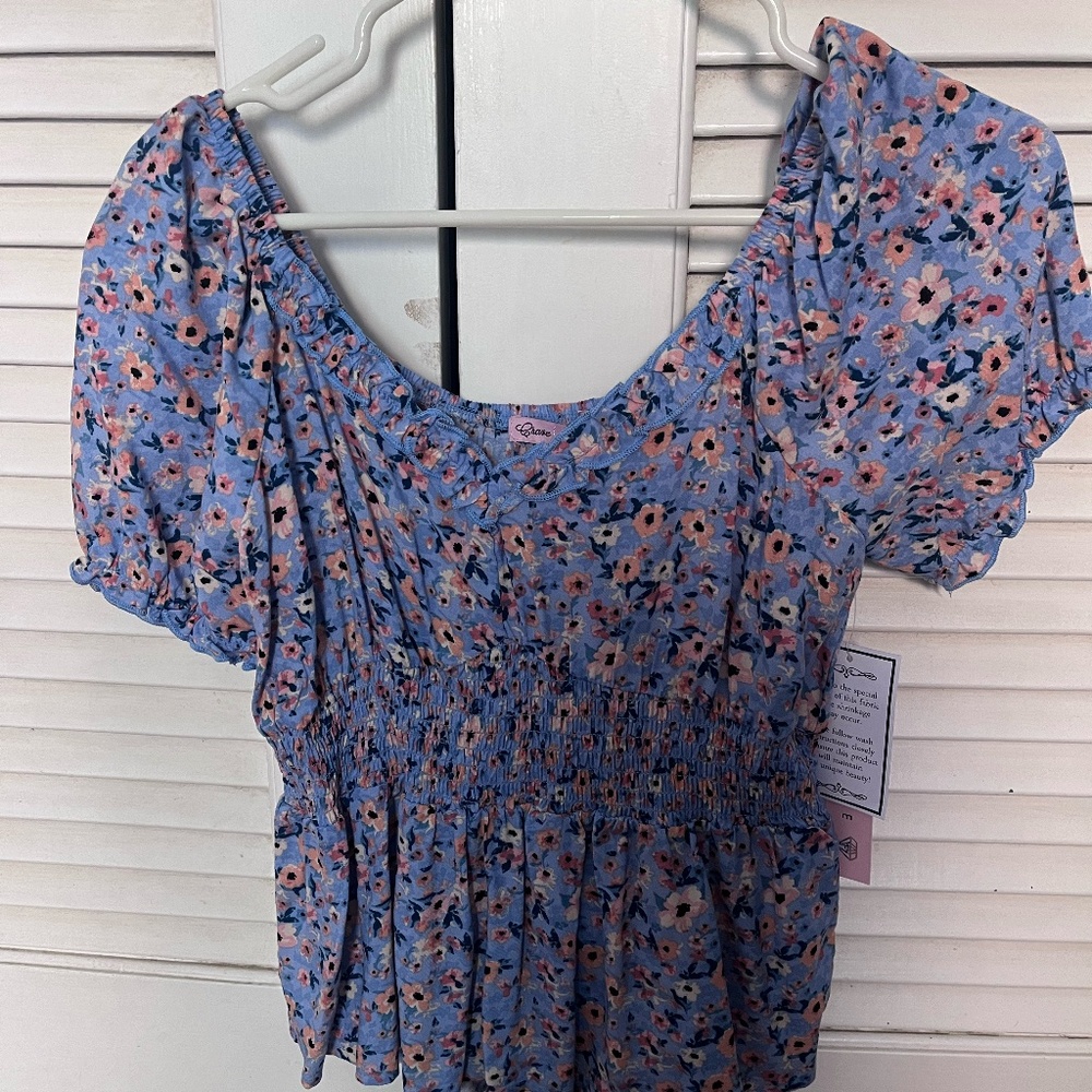 Women's short sleeved peasant blouse
